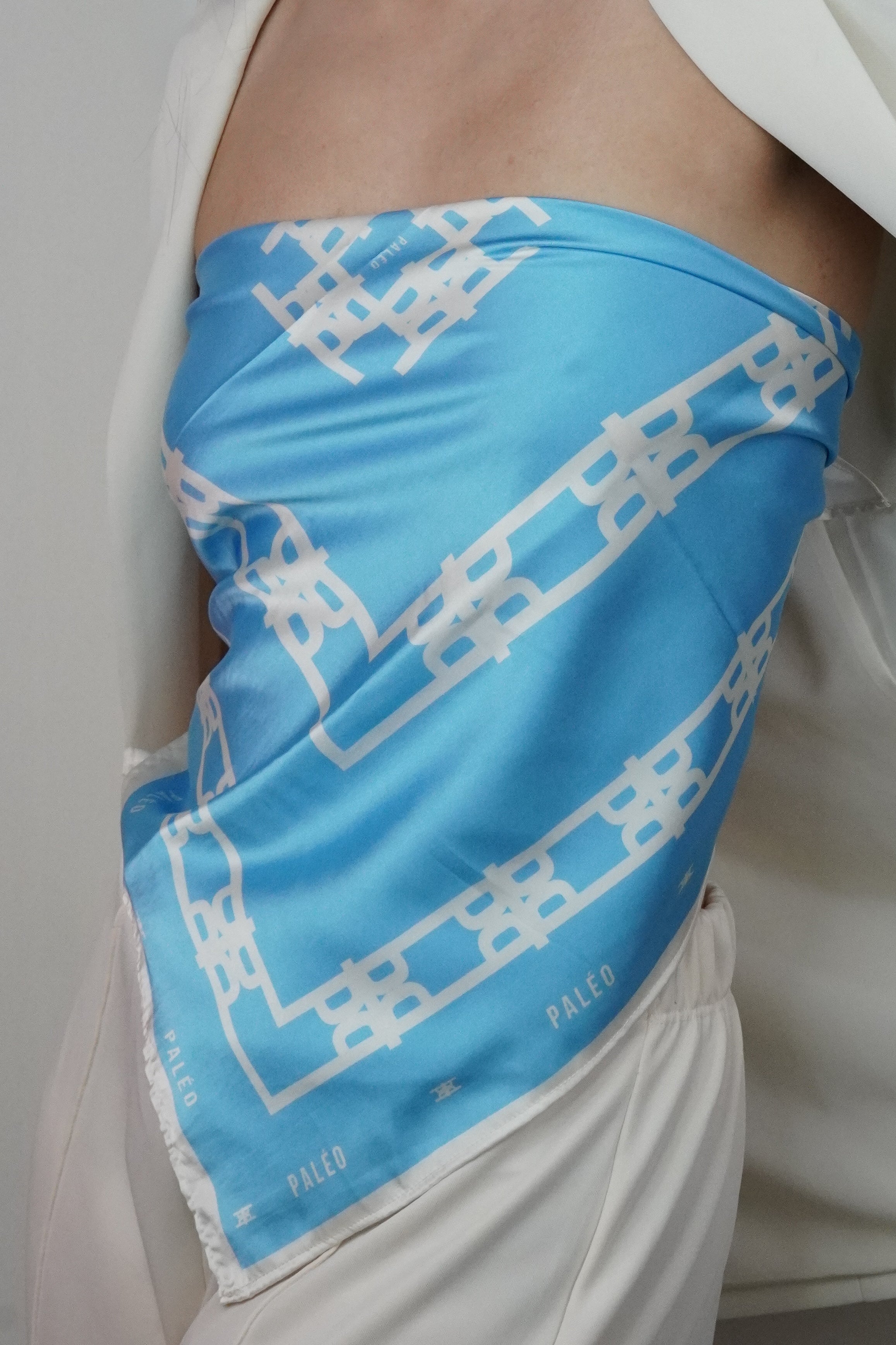 Pañoleta Aurora - Azul Celeste